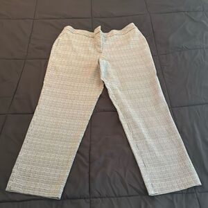 Investments Ladies Pants. Size 16S. Super stretchy and soft material.​